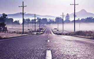 别只盯着云体育入口像不像，真正要看的是证书和下载来源